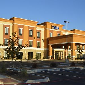 Best Western Plus Elmendorf Hotel San Antonio Hotel